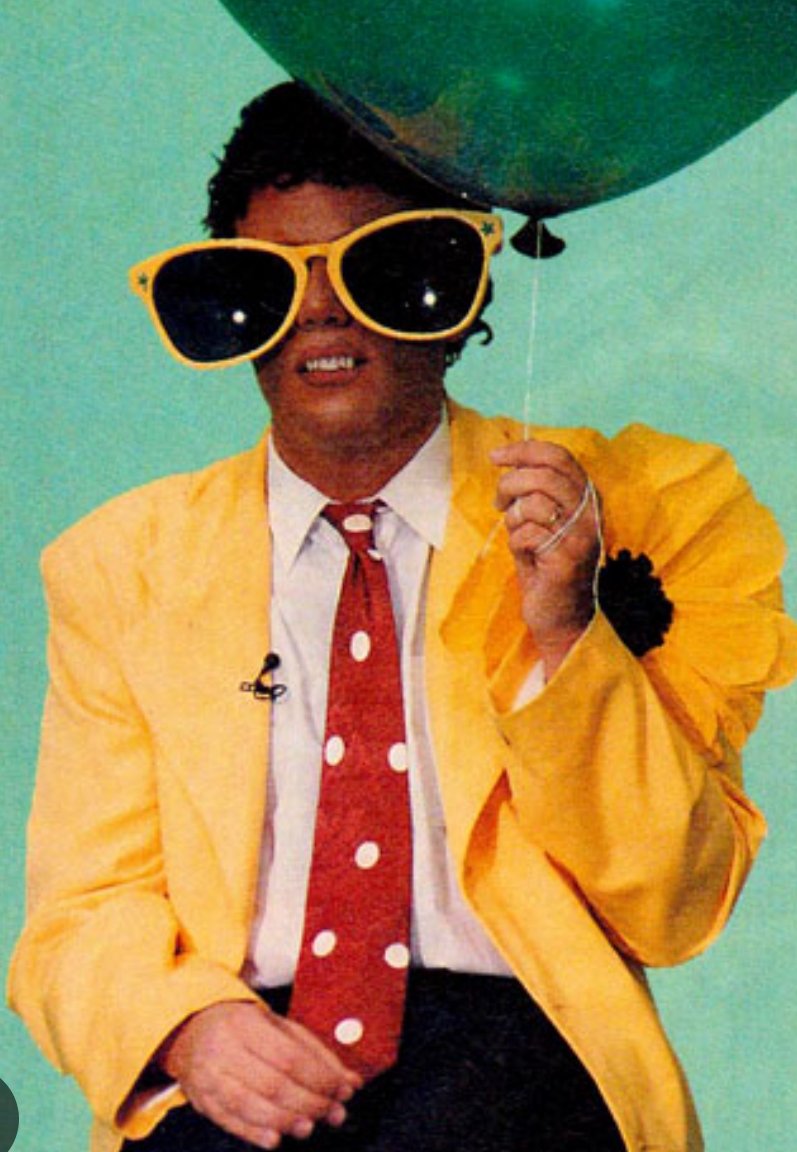 Qué entra un frente activo en el día grande del Entroido de #Ferrol: QUE MALA SUERTE!!!! 🌧️🌧️😂😂. No creo que Rey Varela y el concejal de Conciertos sean de disfrazarse cómo Jácome en Ourense, pero si se disfrazaran, tenían que ir de PEPE GAFEZ.