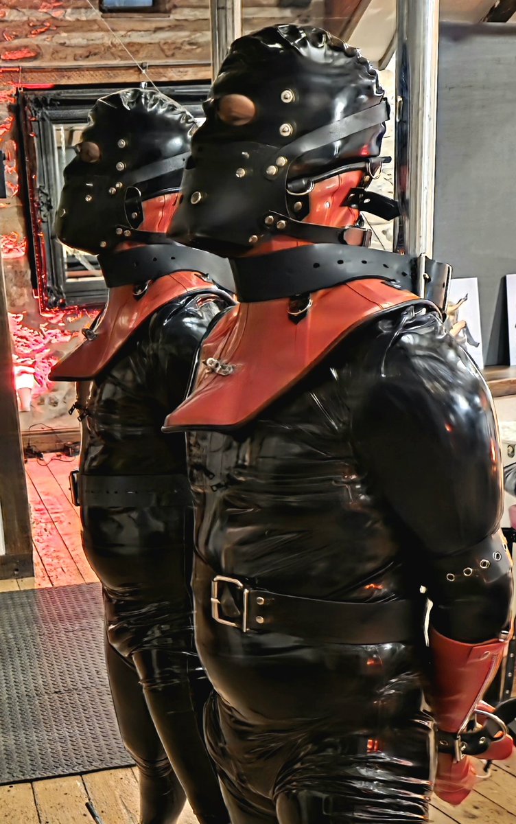 MadameC5's tweet photo. All men are turned into rubber drones and lined up for  Sin Sunday Inspection
The slightest sign of arousal and your over the F Bench
Rubber Drone Zone https://t.co/03EfRpWNJQ