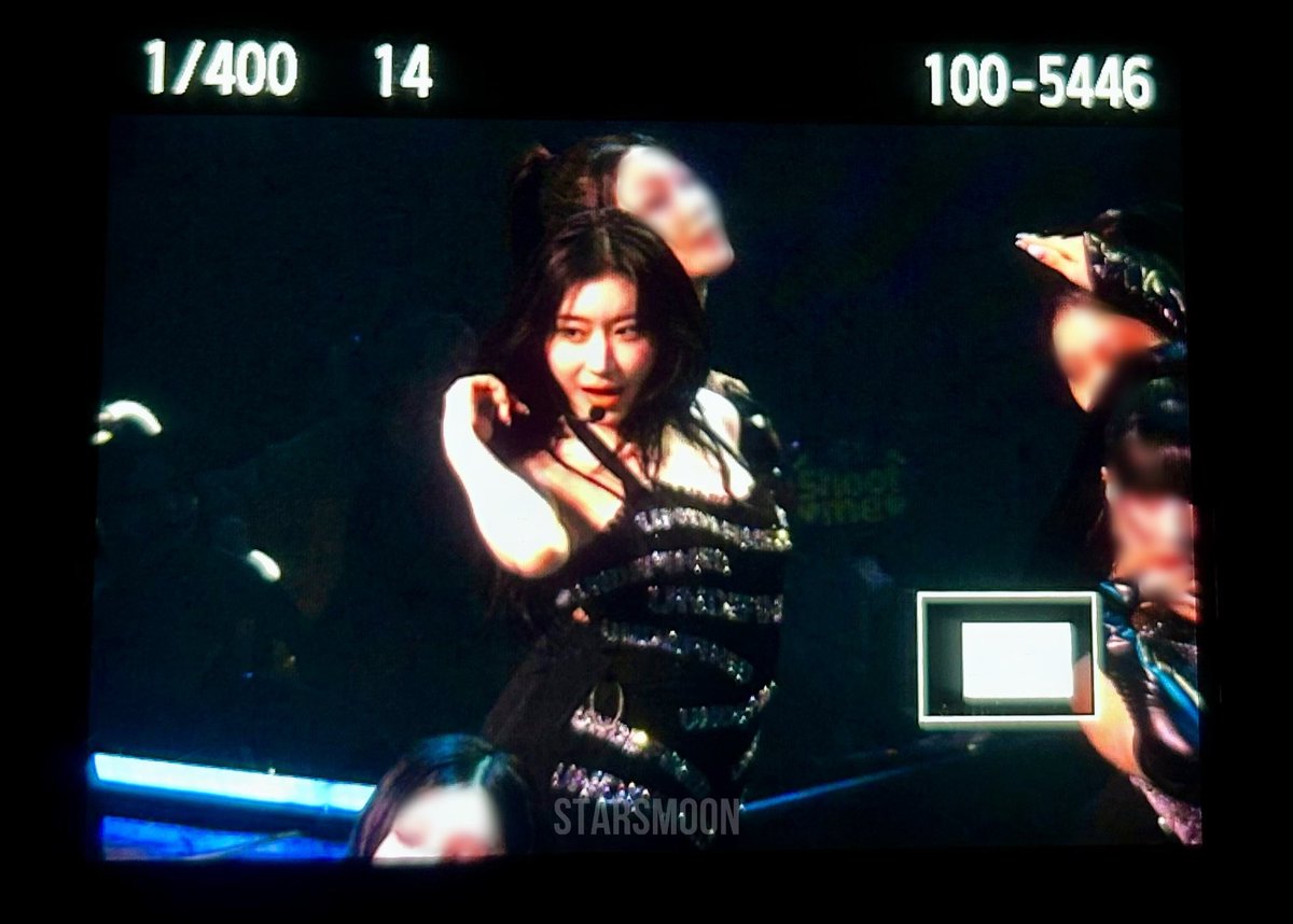 YcStarsmoon's tweet photo. 260215 Tunnel Vision day3 Focus Previews
-
#ITZY #있지 #CHAERYEONG #채령 https://t.co/UUOpMG7vaK