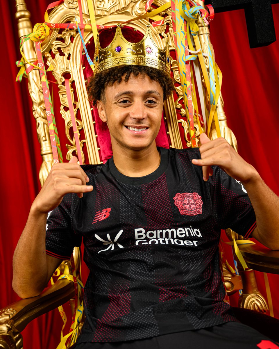 Happy 21st birthday, Eliesse! 🇲🇦🎈