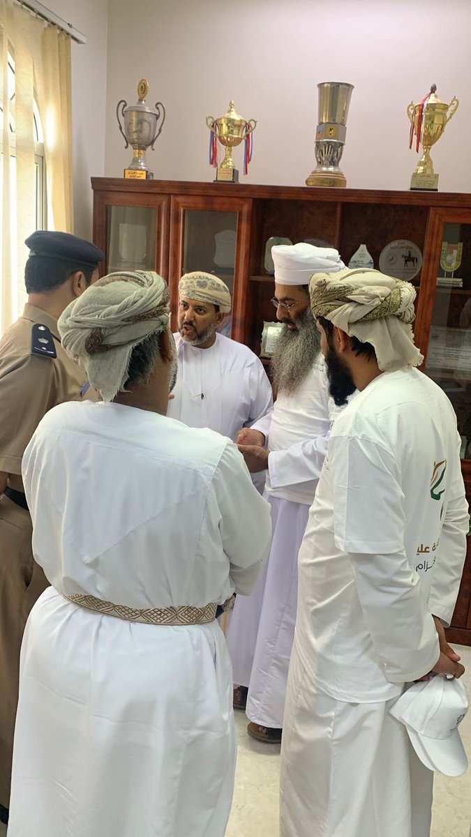 بكل مشاعر التقدير الصادق والامتنان العميق نتقدم بخالص الشكر وعظيم العرفان #للشيخ_محمود_بن_راشد_بن_هلال_السعدي على سعة صدره وإخلاصه وتواضعه وتفانيه في خدمة أهالي ولاية القابل حيث تركت مبادراته أثرا راسخا في ميادين التنمية الاجتماعية والجوانب الصحية والاقتصادية والجوانب التراثية