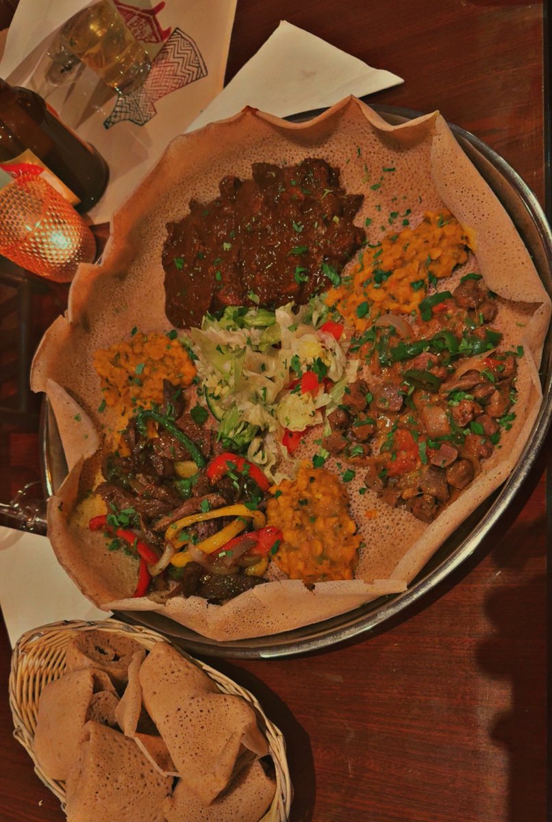 AlphaCommanders's tweet photo. Roses are red
Violets are blue
This Valentine’s dinner
Should’ve been paid for by you😈

#alphacouple #BNWO #findomnl  #obeyme #loser #sub #sugardaddy #payforme https://t.co/u4wI9cvTiX