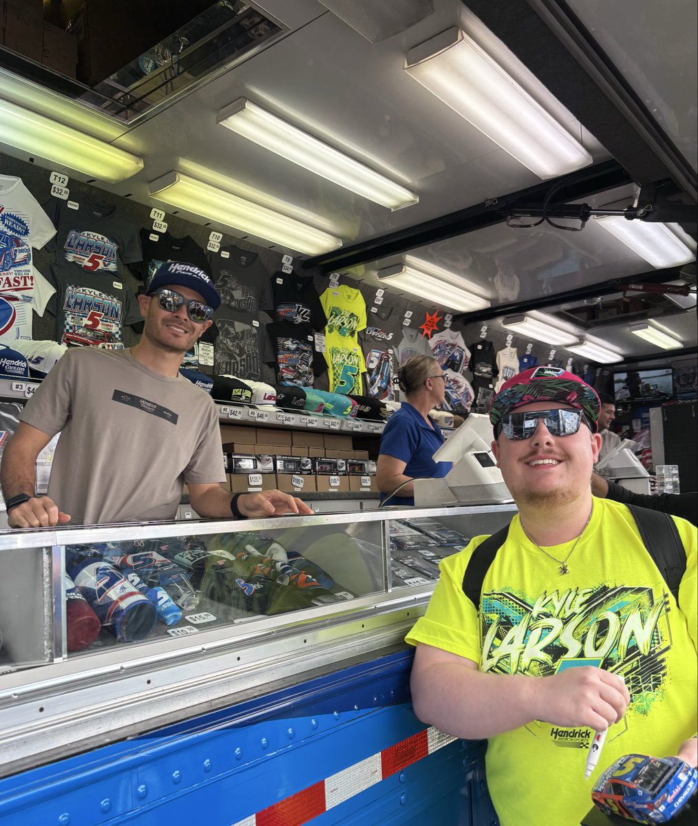 RevGMarchant's tweet photo. Happy #Daytona500 Day… or Happy @KyleLarsonRacin  Day 🤷‍♂️😬 https://t.co/vOvBijyHQu