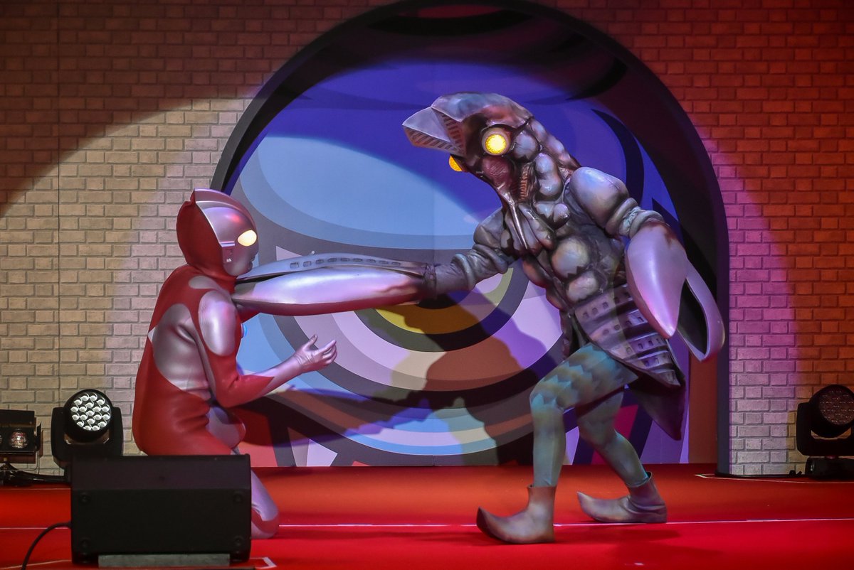 ウルトラマン危うしっ！ #ウルトラマン #宇宙忍者バルタン星人 #城