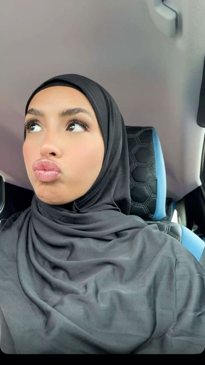 ScarfDaily's tweet image. 