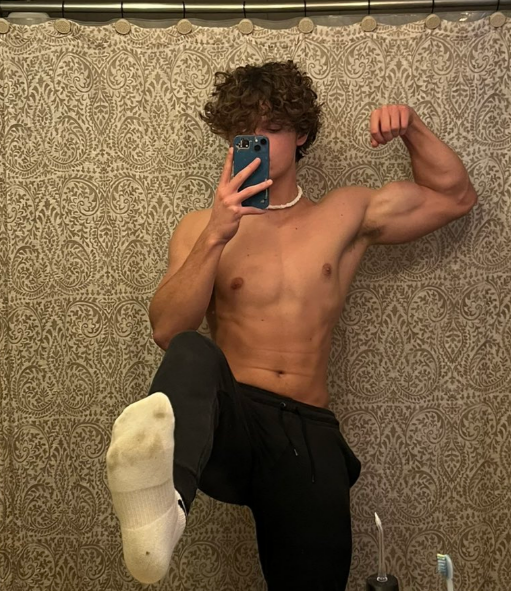 AmericanAlphas 🇺🇸 tweet media