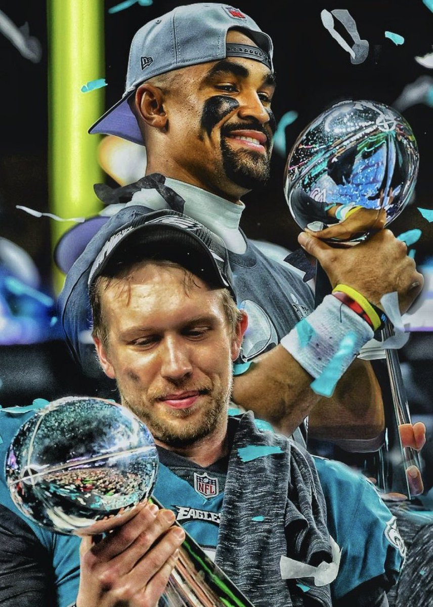 This picture of Foles &amp; Hurts is majestic 🦅