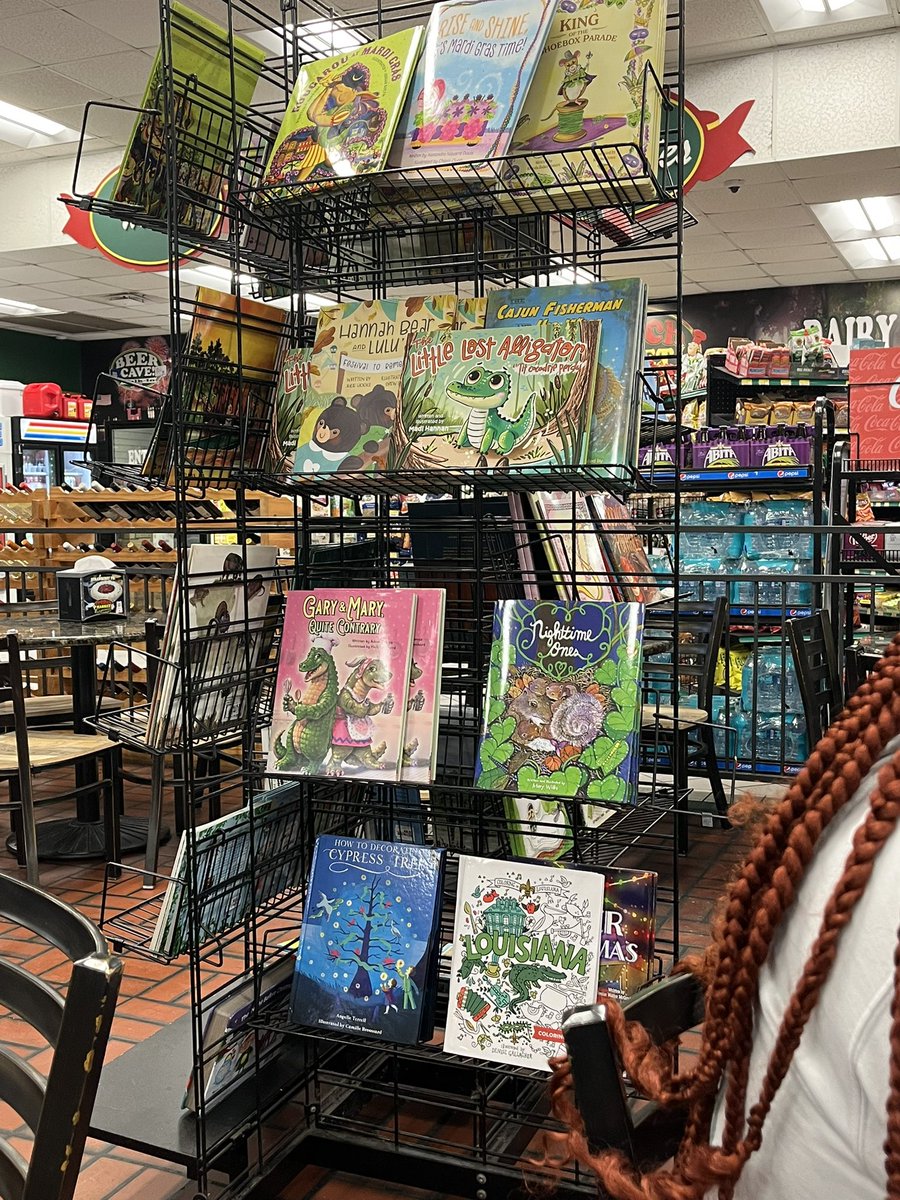 Last day in Louisiana :3 time to actually catch a parade