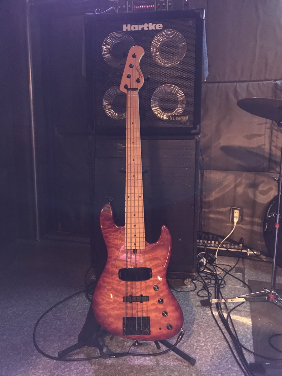 hiroakey_1013's tweet photo. 最古参になってしまった2本
 #楽器は個人情報 https://t.co/LQ6Bks8Gwu