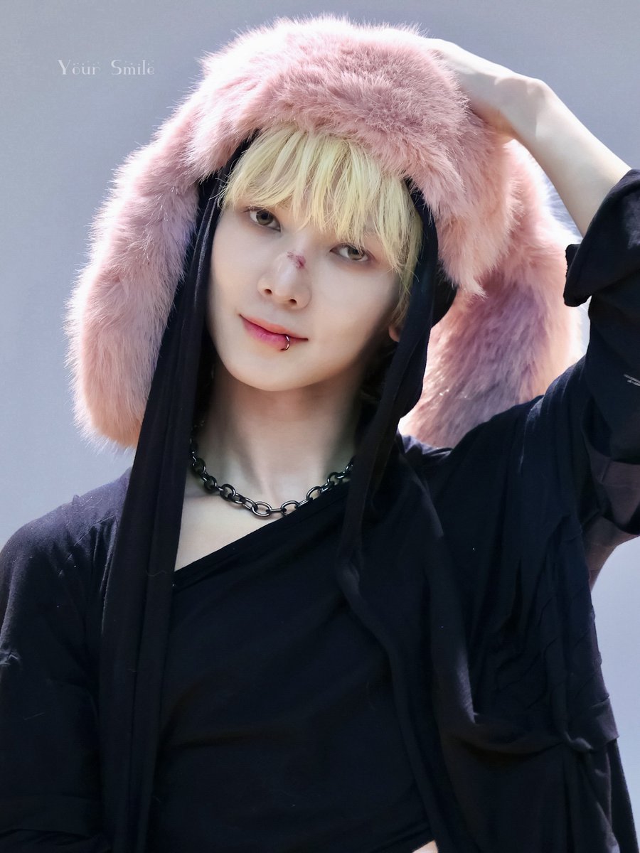 260213 사운드웨이브 팬싸

🐰🖤⛓️

#여상 #YEOSANG #에이티즈 #ATEEZ