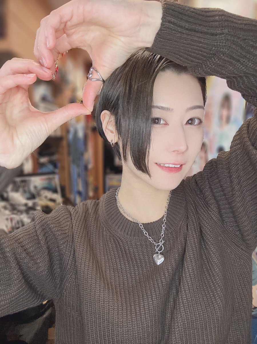 🥀ろぐいん!5:00までいるﾖﾝ④
🥀まだﾊﾞﾚﾝﾀｲﾝだよね?🍫
🥀ちなみにくがくんはﾁｮｺ苦手です🥲🥲🥲
🥀写真ﾐｽったので再掲🤓