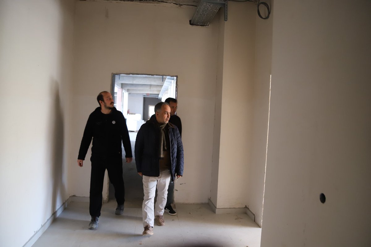 İl Müdürümüz Sayın Arif TOPAL ve İl Müdür Yardımcımız Sayın Erkan DEMİR, ilimizde yapımı devam eden Huzurevi inşaatını ziyaret ederek incelemelerde bulundular.

<a href="/tcailesosyal/">T.C. Aile ve Sosyal Hizmetler Bakanlığı</a>
<a href="/ashb_eyhgm/">Engelli ve Yaşlı Hizmetleri Genel Müdürlüğü</a>
<a href="/ArifTopal_01/">Arif Topal</a>