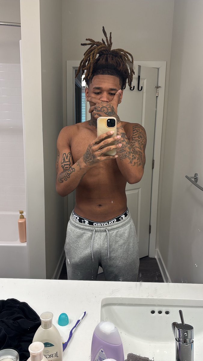 chillhumbled's tweet image. Wassup