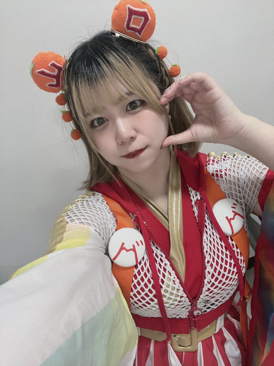 明日は28歳ラストライブなので会えたらめちゃ嬉しいです🔥🎂 ふみ予約