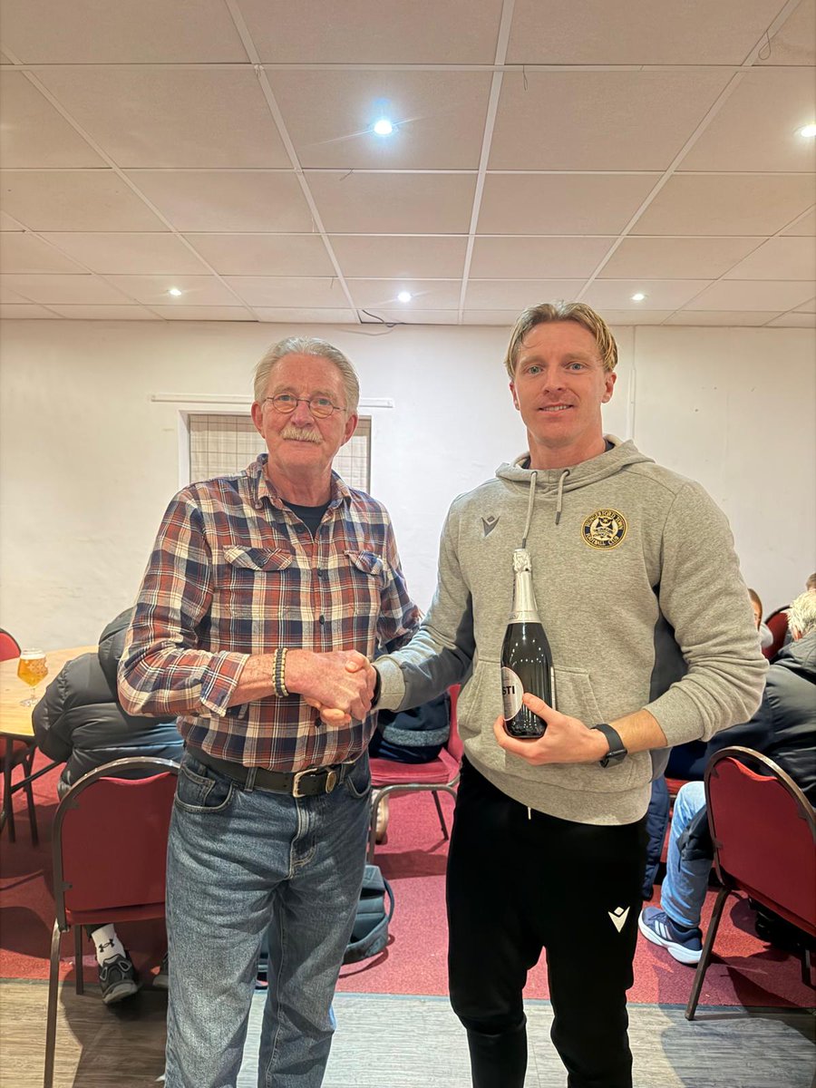 Hungerford Town FC tweet media