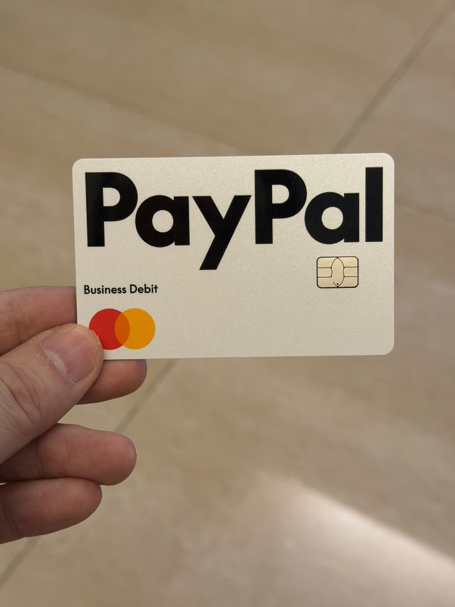 CardDoger's tweet photo. Paypal商业卡拿下
只有美国版的卡面是这个设计
我看其他区的商业卡都是蓝色的
#paypal #paypalbusiness #business #bankcard https://t.co/NzRWOLFXvx