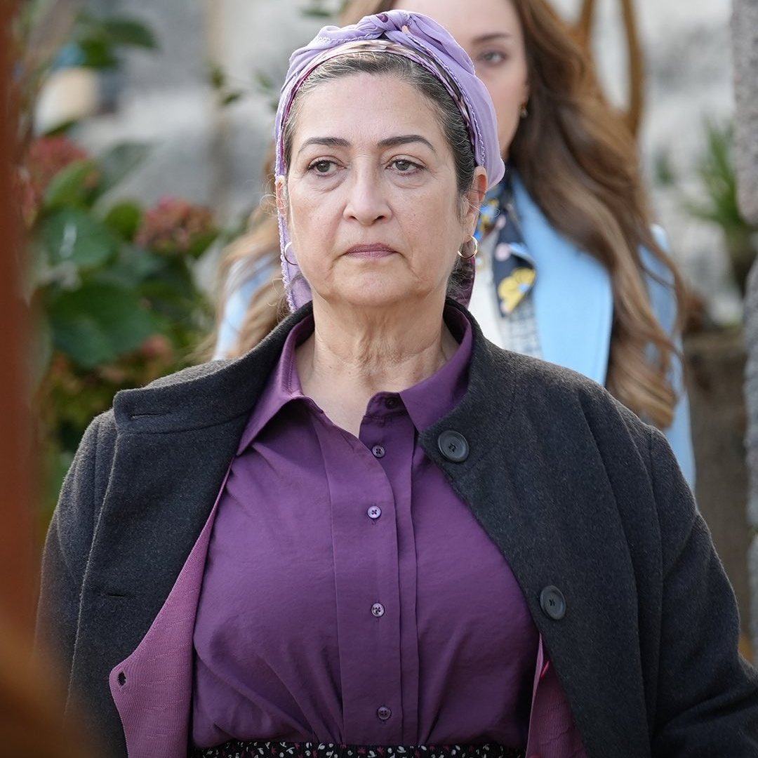 صورة توضيحية لانسحاب الممثلة أولفية كاراجا