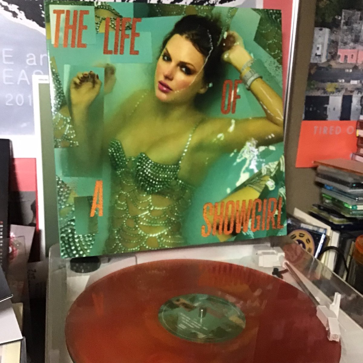 真夜中の Taylor Swift The Life Of A Showgirl