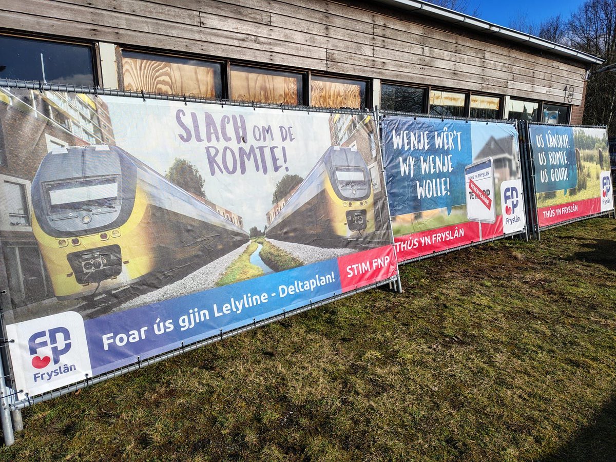 Klusdei op ’e Tynje 💪
Wylst Pipegaelsgea karnaval fierde, wurken wy oan de tariedings foar de kampanje.
Tiisdei debat yn Bakkefean.
Sneon ôftraap yn Oerterp.

Striidber en klear foar wat komt.
Jou ús de romte.

#FNPOpsterlân #Opsterlân