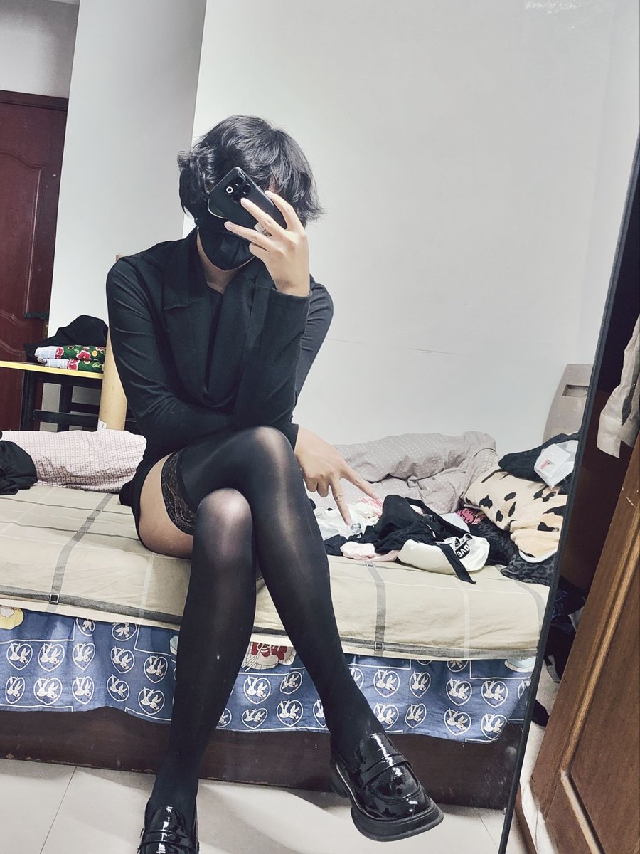 yjlinrn1's tweet photo. 不知道，我的身体很曼妙～ https://t.co/ClKA8iIVYm