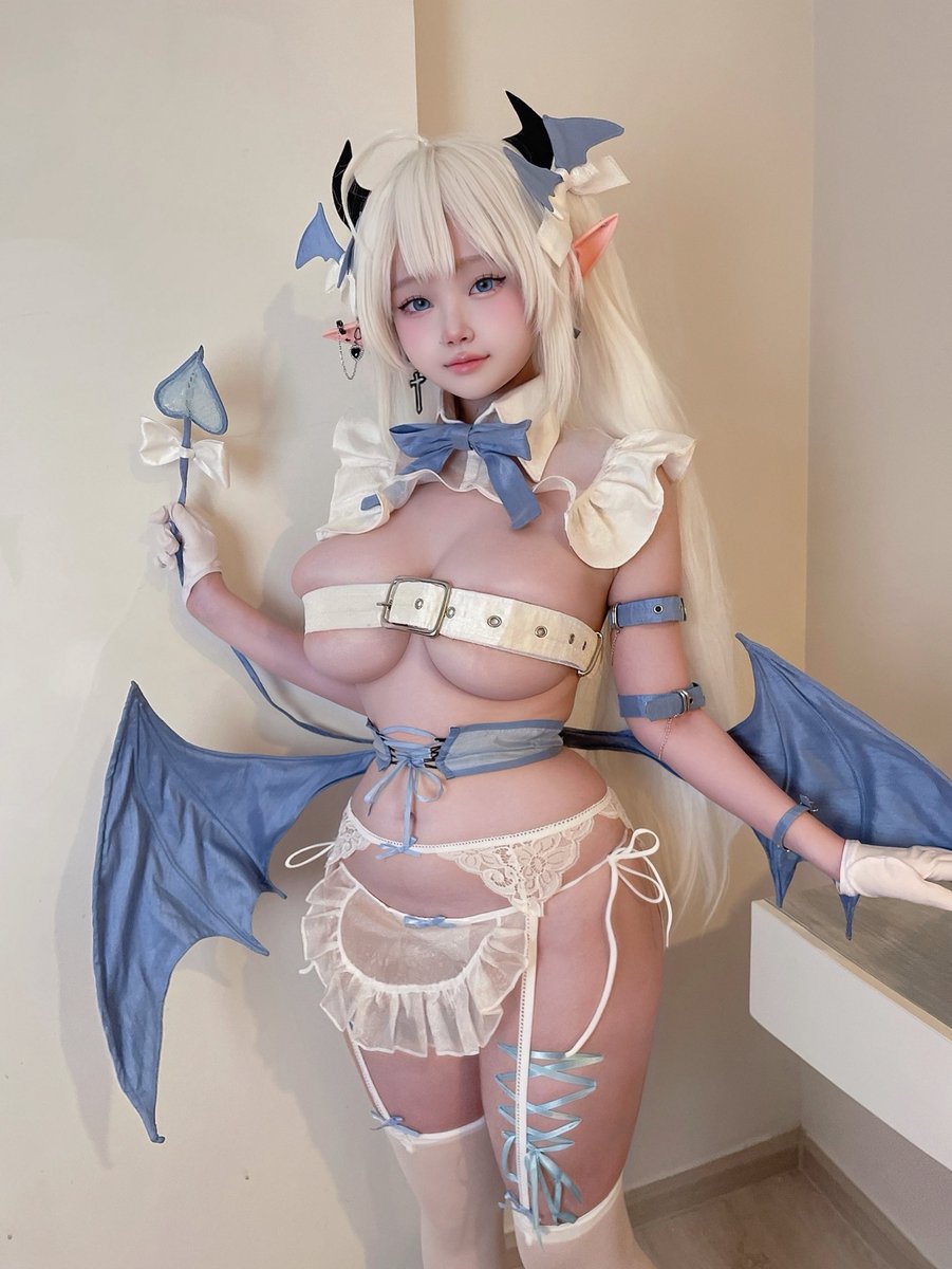 ✰        estuve super ocupada el 14 de febrero, que no ven que yo era cupido? 

       #sexrol #fakeland  
  #nsfwtwtًً