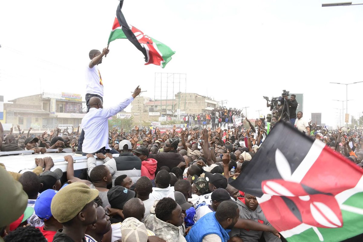 Patriot_Girl254's tweet photo. Sisi ndio sifuna. A journey to the third liberation of this country has started. 
Kitengela was a bliss 
#RutoMustGo 
#Sifuna
#Babuowino
@edwinsifuna @HEBabuOwino https://t.co/VLsHWuHXoh