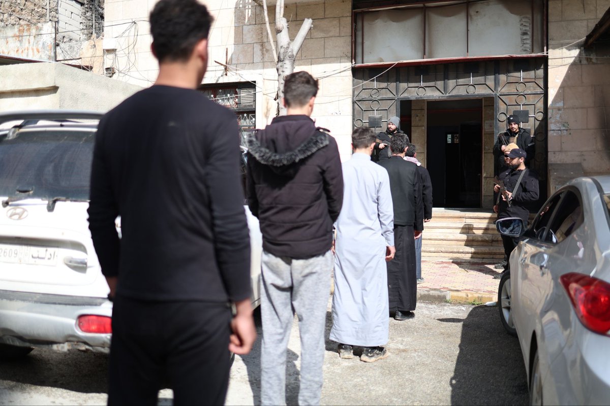 QalaatAlMudiq's tweet image. #Syria: former #SDF members can now also regularize their status at a center that opened for 2 weeks in #Idlib-city.