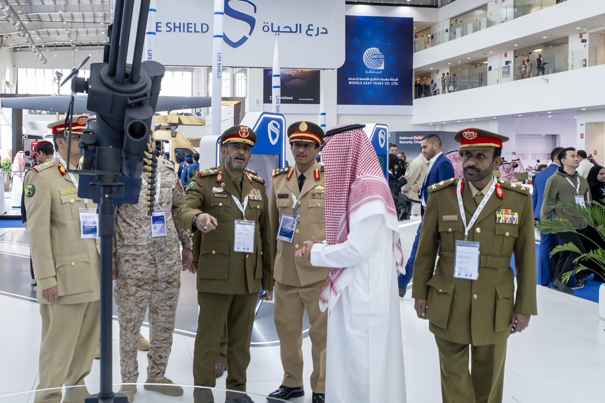 تشرفنا بزيارة الفريق الركن الدكتور صغير حمود عزيز رئيس هيئة الأركان العامة، قائد العمليات المشتركة للجيش اليمني في جناحنا #معرض_الدفاع_العالمي ،حيث استعرضنا قدراتنا في تطوير القطاع وتوطين الصناعات العسكرية.

#مستقبل_التكامل_الدفاعي​​
#WDS2026