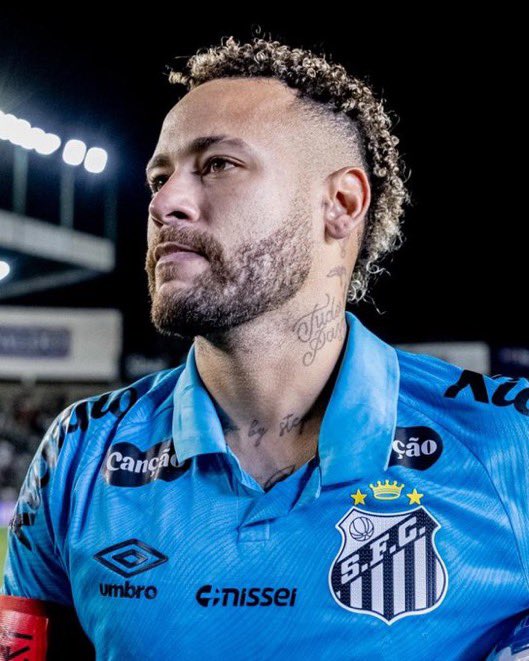 “Eu coloco o Neymar entre os cinco maiores jogadores brasileiros de todos os tempos: Pelé, Zico, Romário, Ronaldo Nazário e Neymar.”

“Depois, eu colocaria Ronaldinho Gaúcho, Rivaldo e Rivellino.”

- Vampeta