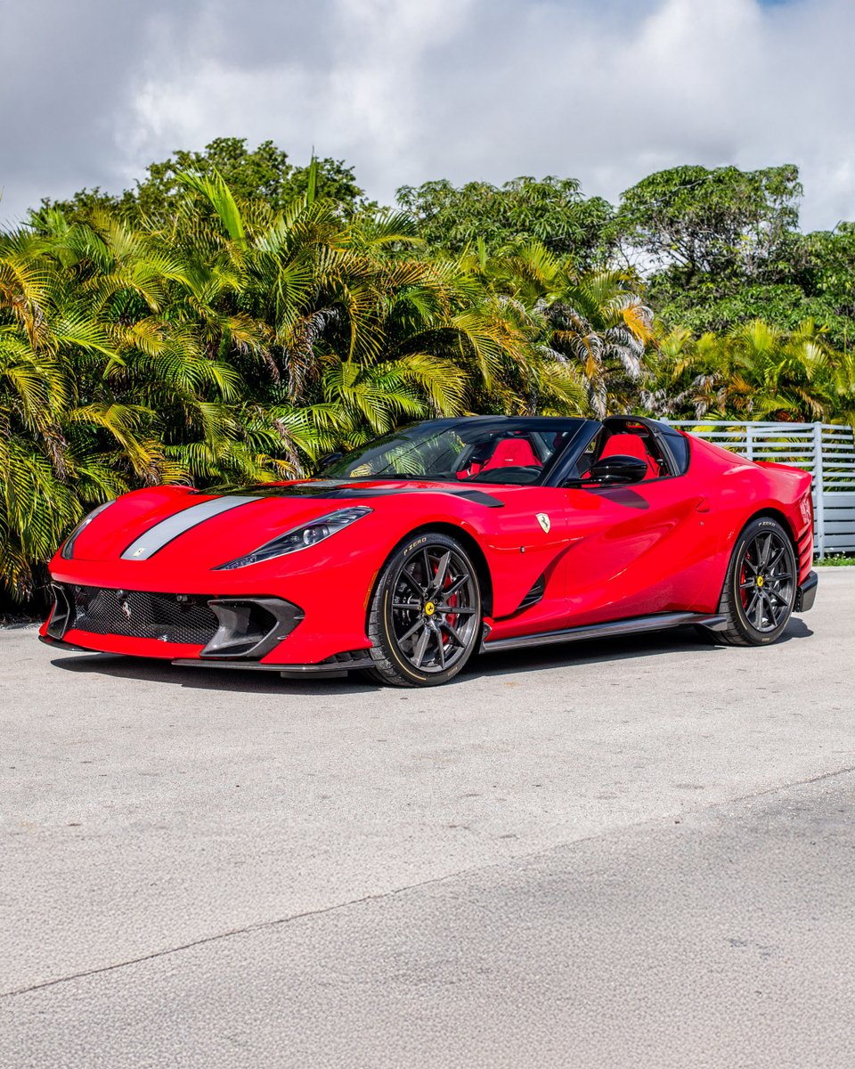 rmsothebys's tweet photo. One of 599.
819 hp from a 9,500 rpm naturally aspirated V12.
Open air. Invitation only.
95 miles from new.
A modern Ferrari V12 spider at its most focused. Register to bid at https://t.co/nFYBCYqYkg #RMMiami
#RMSothebys #ModaMiami #Ferrari
RM Sotheby’s Miami auction is presented by CollectionSuites.