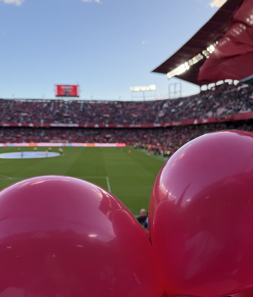 Y suenan palmas que nadie podrá imitar….🎶🔴⚪️