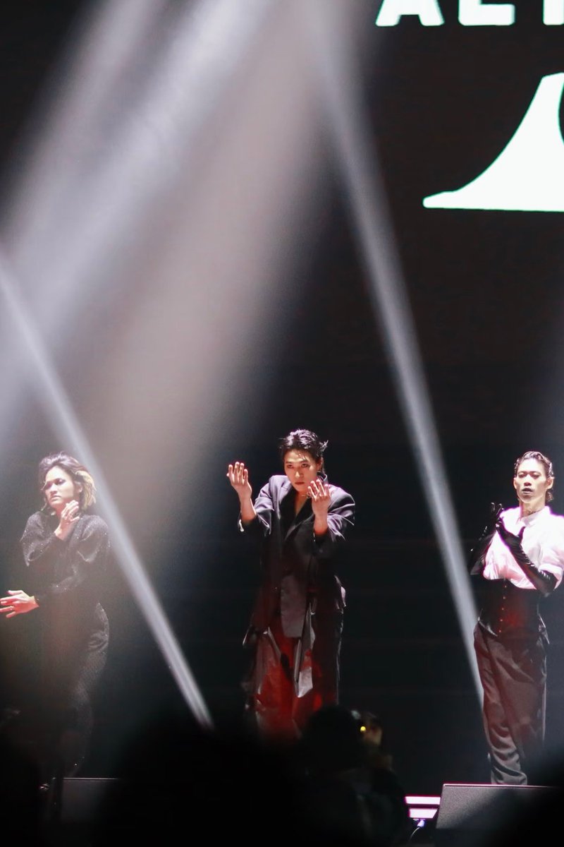 มาดู Dance practice ของ ซานตะ กันบ้าง #ซานตะ  #santauno
youtu.be/1CczfI6J2oo?si…