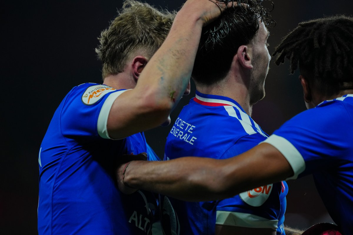 FranceRugby's tweet photo. 🔥🇫🇷 𝑷𝒓𝒆𝒎𝒊𝒆𝒓 𝒎𝒂𝒕𝒄𝒉, 𝒑𝒓𝒆𝒎𝒊𝒆𝒓 𝒆𝒔𝒔𝒂𝒊 !

Fabien Brau-Boirie marque pour sa toute première apparition avec le #XVdeFrance 💙

Un moment qui restera gravé !👏
#XVdeFrance https://t.co/pVOmM6IPSQ