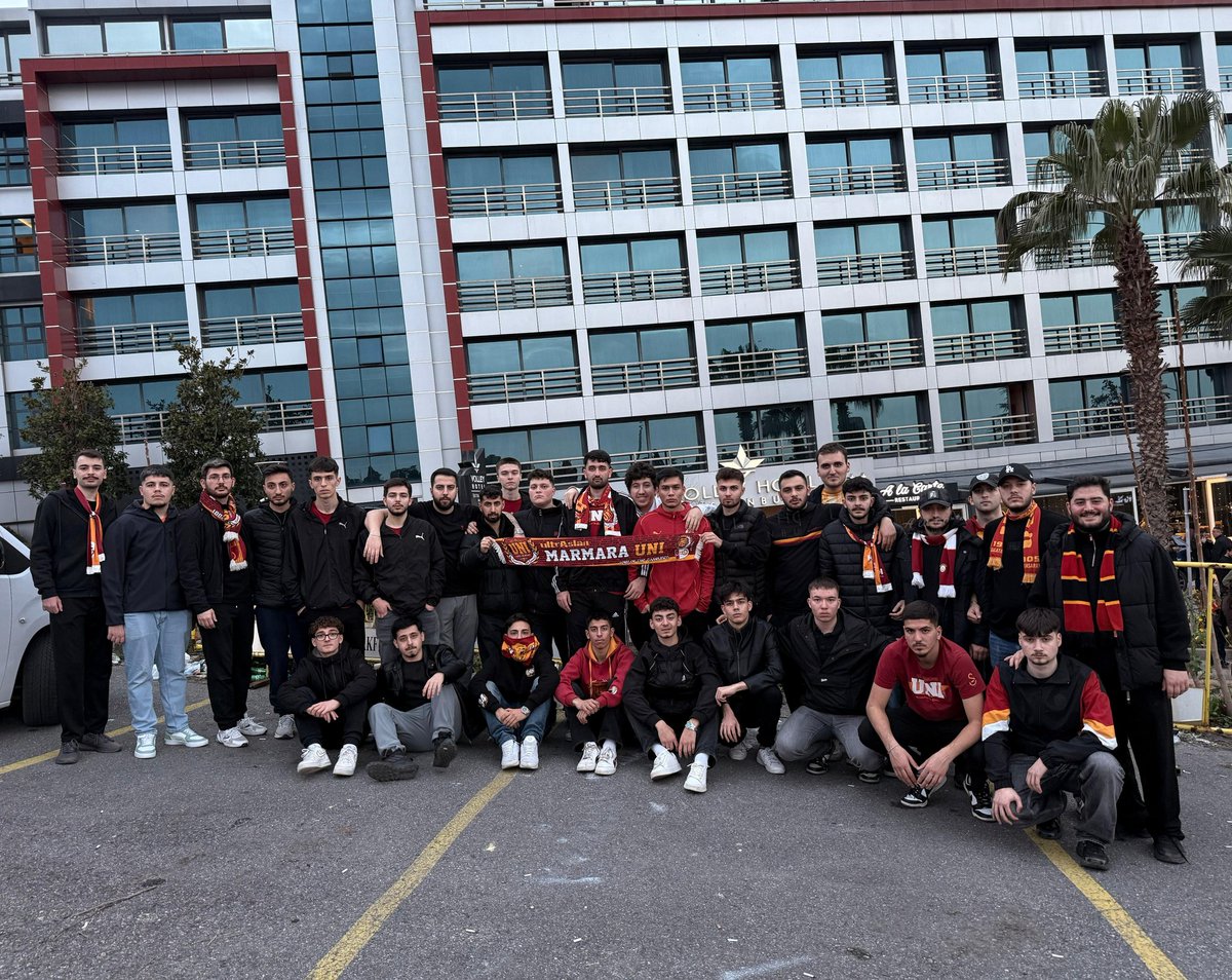 uAUNIMarmara's tweet photo. 15.02.2026| Galatasaray HDI Sigorta-Fenerbahçe Medicana

SONSUZA DEK SÜRECEK BİZİM AŞKIMIZ!

📍Burhan Felek Spor Salonu

#uAUNIMarmara
#ultrAslanUNI https://t.co/f2XwoDCosF