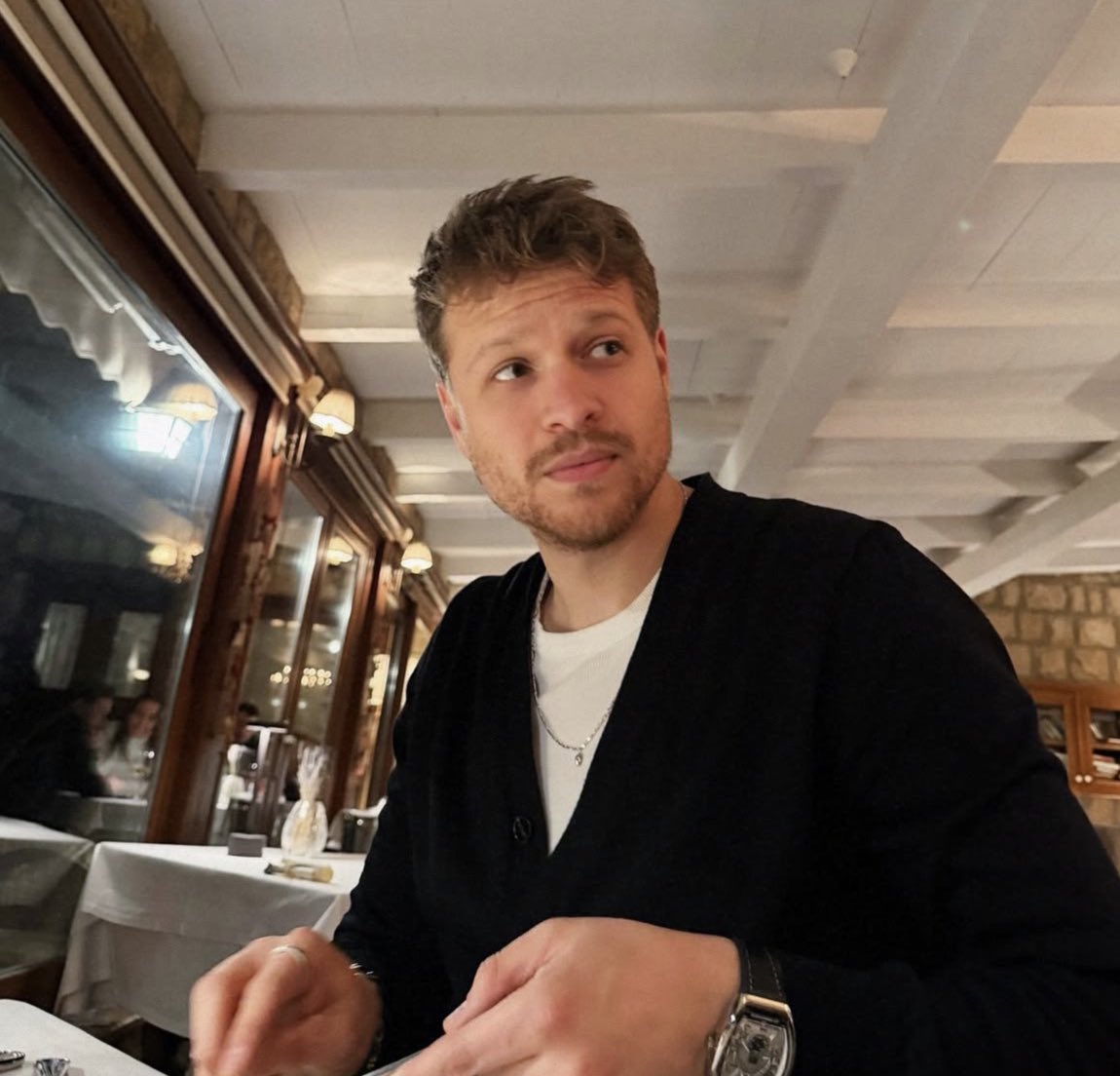 bu yakışıklılığa diyecek laf bulamıyorum artık yuh ya