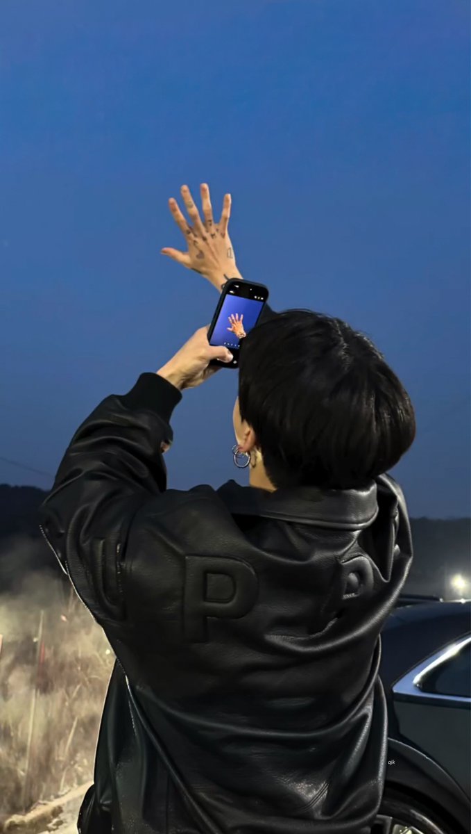 wallpaper version 🥺🤍