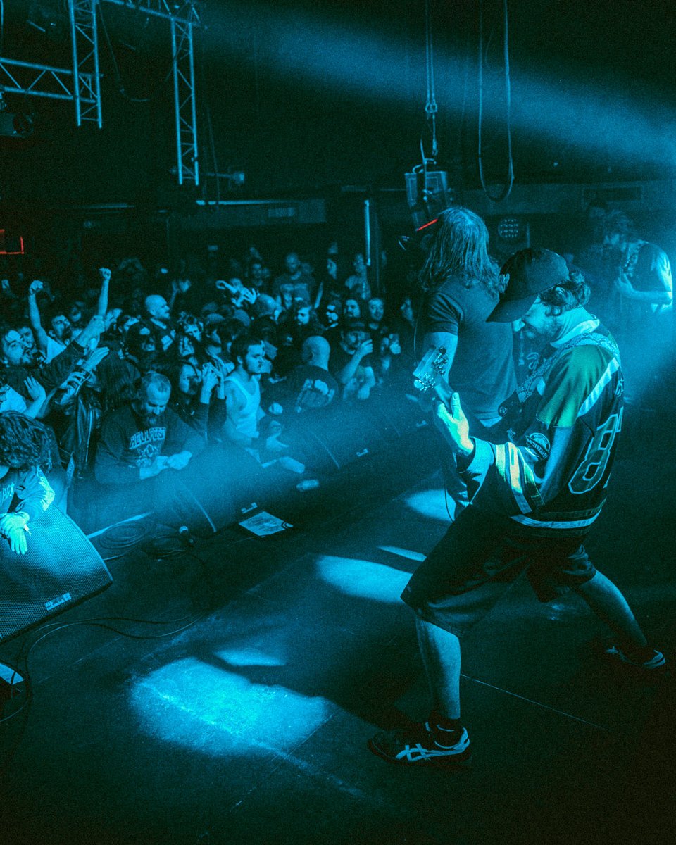 fixmyface tweet media