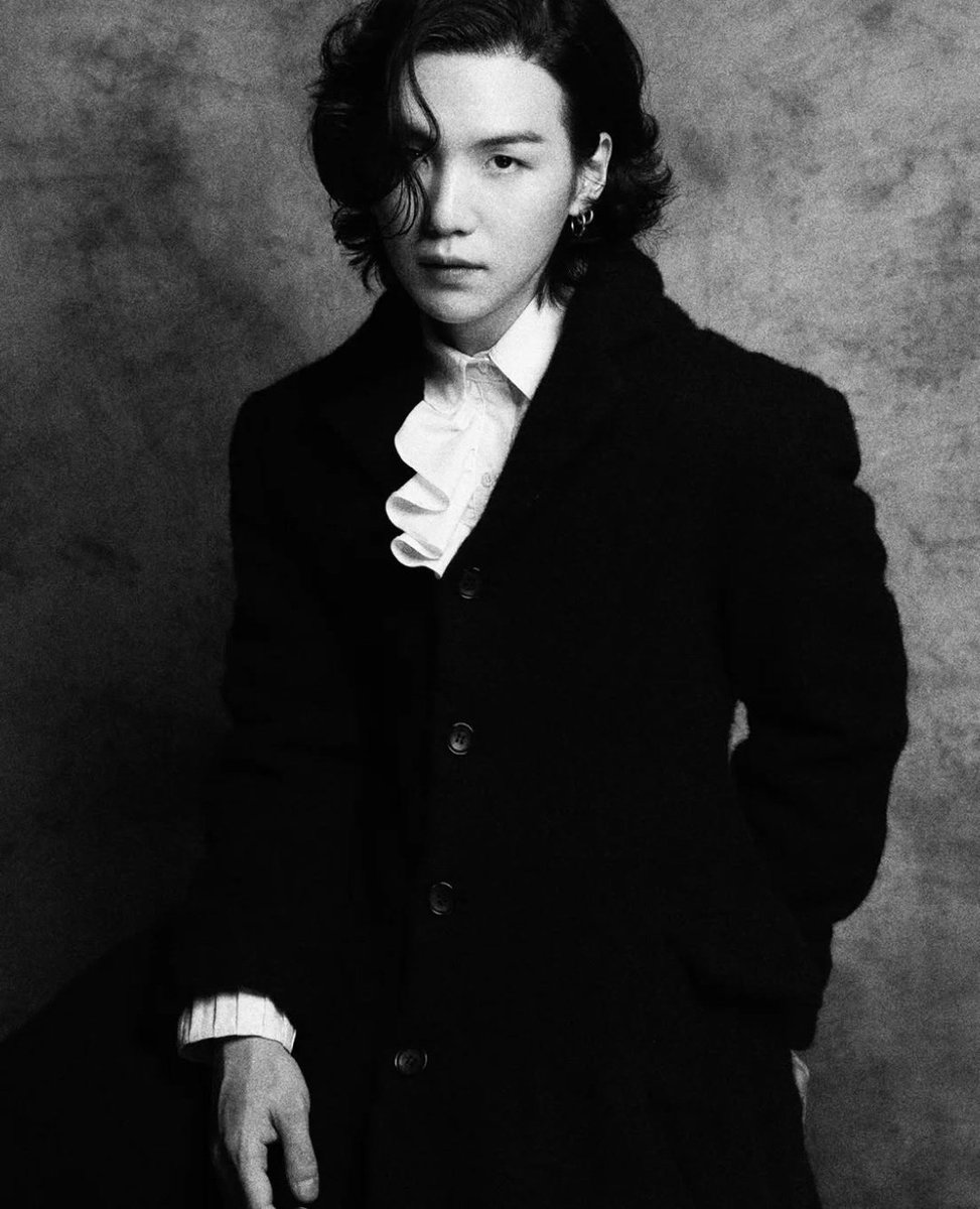 sakinayoongi's tweet image. like father,                                   like son.