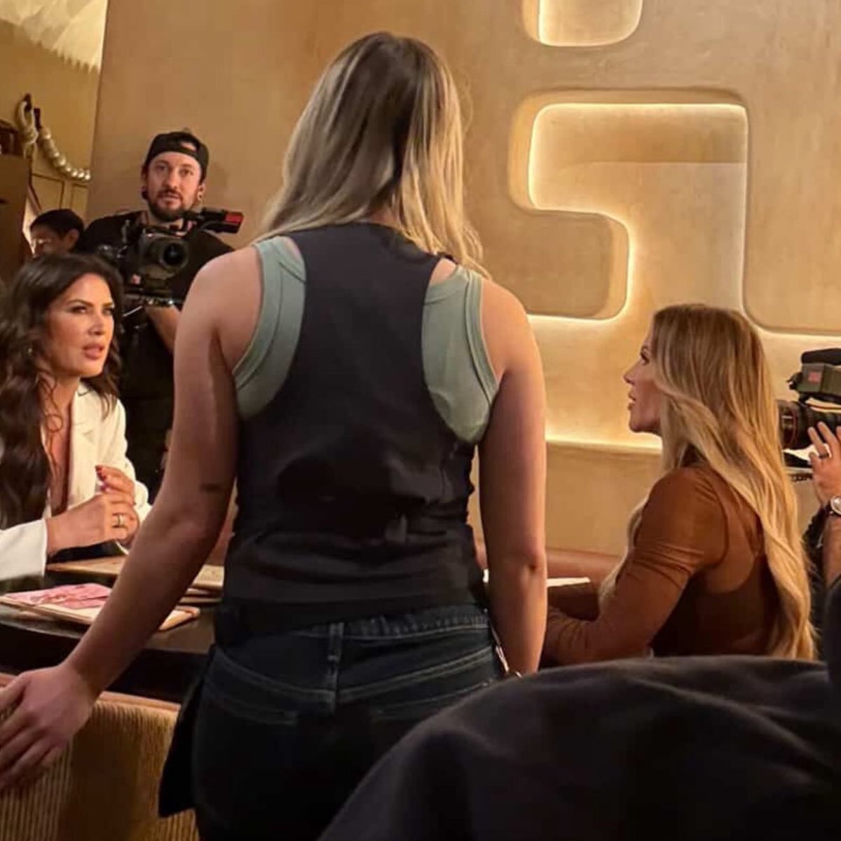 dorindadeadly's tweet photo. Emily and Jenn filming for Season 20 #RHOC 🎥 https://t.co/3jclGIl0DC