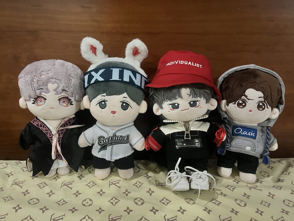 GuiltyPH_Tin's tweet photo. EXO DOLLS WTS LFB PH ONHAND ON-HAND 
LAY DOLLS CHEN DOLL SUHO DOLL
💰:GCash
🛵: GGX, SDD (within MM)
🏷️ 20cm dolls baekhyun chanyeol chen do kai sehun suho lay xiumin wts lfb ph exo kpop https://t.co/UY27EU46vV