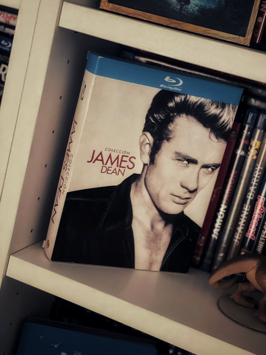 📀📀📀 Un domingo en casita y rodeado de cine ^_^