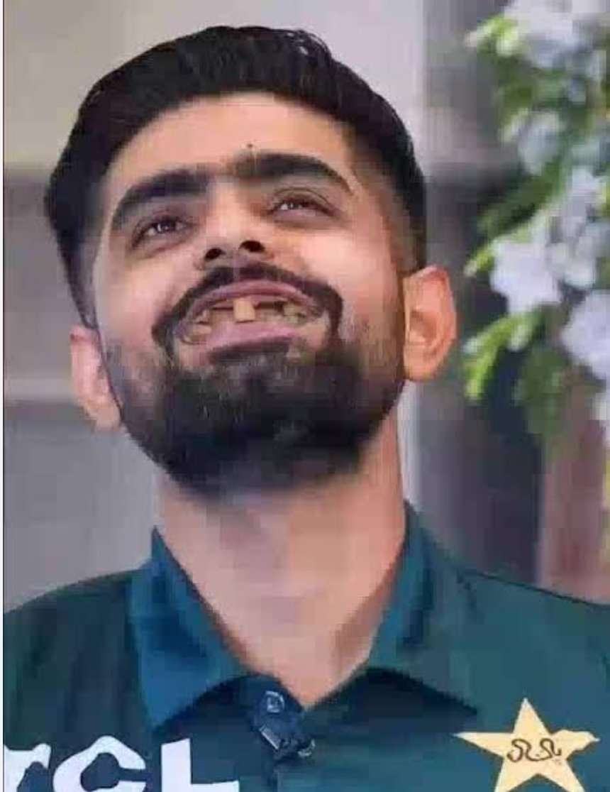 _SohamRoy's tweet photo. And His Keyboard Warrior 12 yrs Nibbis USED To Compare Him To King Kohli. He Don't Even Kohli's Shoes Mud. 

#ComeToStreetsForKhan #PAKvIND Pakistan vs India #PTIProtest Virat Kohli #ICCT20WORLDCUP #INDvsPAK #BabarAzam𓃵 Naseem Shah https://t.co/wcMgBcKEwL