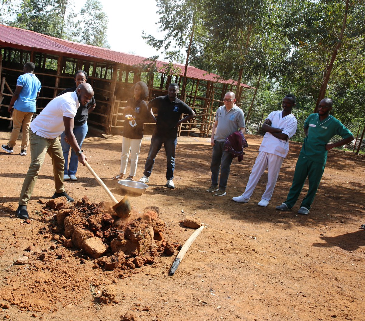 GSF_RC's tweet photo. Beyond providing care, the team toured the GSF campus and shared joyful moments, including roasting sweet potatoes together — strengthening bonds and creating lasting memories.

#CommunityEngagement #HealthForAll https://t.co/ixEKsfBiM2