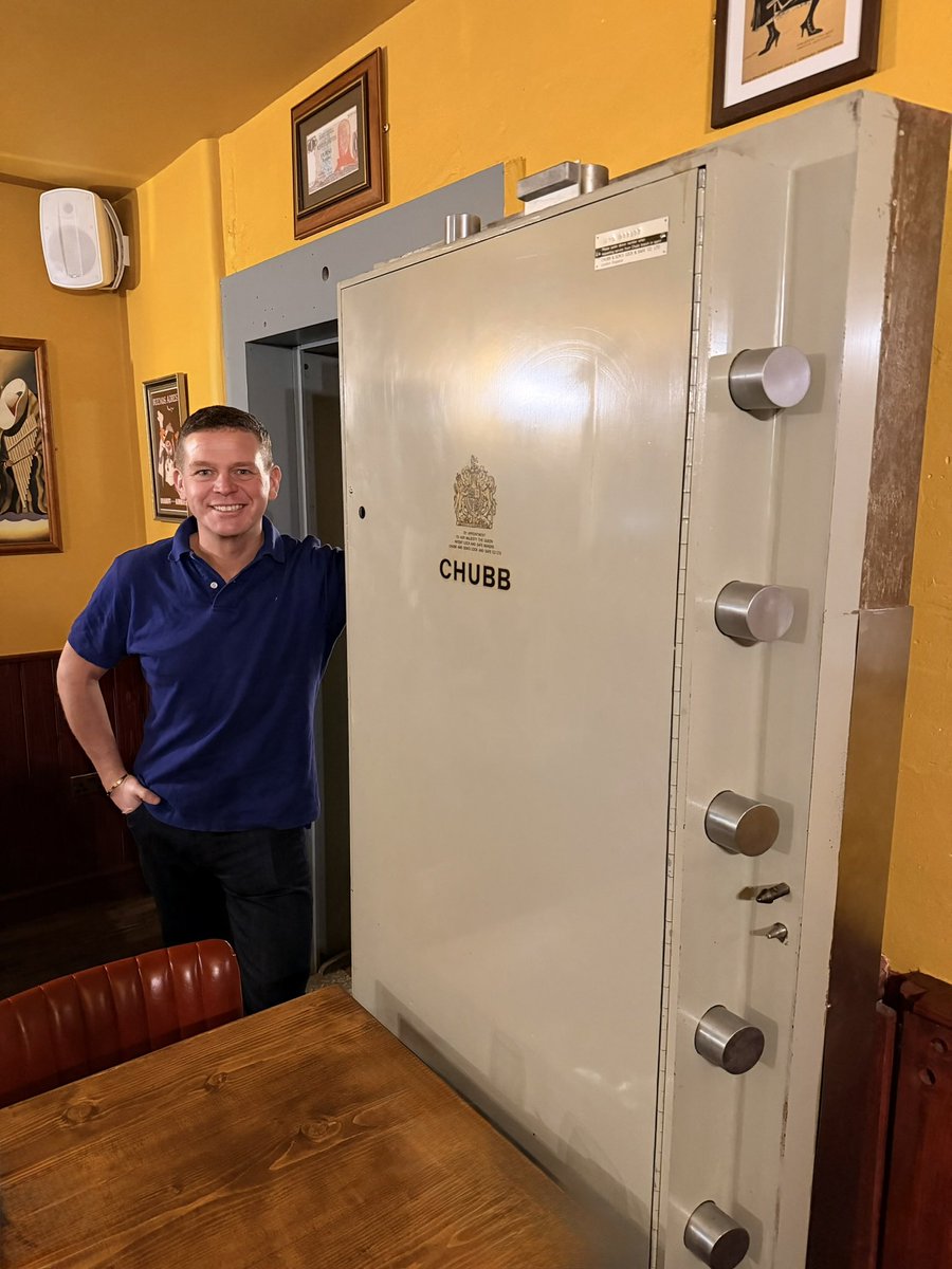 BUSAPAR3's tweet image. 👓 are inevitable! Outstanding 🥩 @Parrillasteak #ribeye #steak #february #2026 much ❤️ everyone!