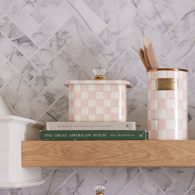 MC_UK_offical's tweet image. Keep your favourite recipes beautifully organized with the MacKenzie-Childs Recipe Box! Finished with our signature whimsical patterns, this charming box is perfect for storing your culinary inspirations.

 #RecipeBox #KitchenOrganization #MacKenzieChilds #WhimsicalDesign