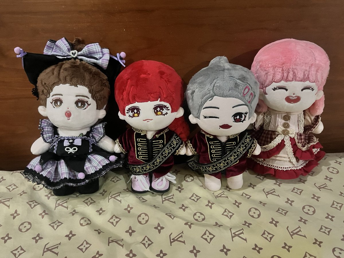 GuiltyPH_Tin's tweet photo. WTS LFB 2NE1 DOLLS ONHAND PH
✅ 2ne1’s Little Bom (Red Hair) 20cm
✅ 2ne1’s Little CL (Red Hair) 20cm
✅ 2ne1’s Little Dara (Brown Hair) 20cm
✅ 2ne1’s Little Minzy (Pink Hair) 20cm https://t.co/7uTD07OkBs