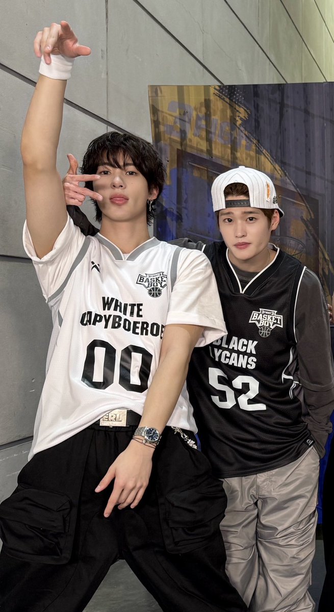 tonsohi's tweet image. basketball boyfriends