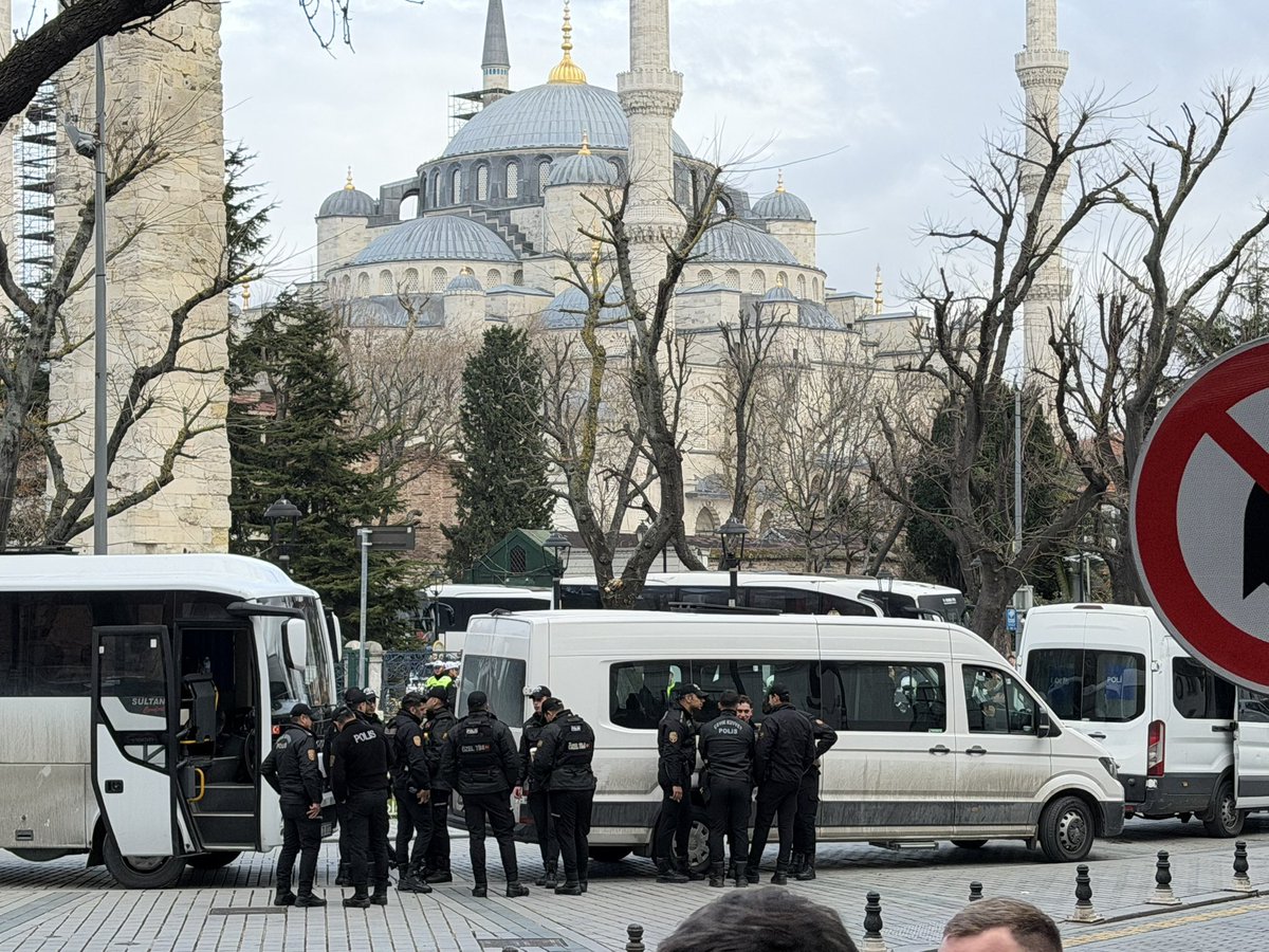 Special thanks to Villa fan, Dave, who has shared his experiences from their recent trip to Fenerbahce in a Q&amp;A featured at the end of the guide.

There are also various pictures provided by Dave included within.