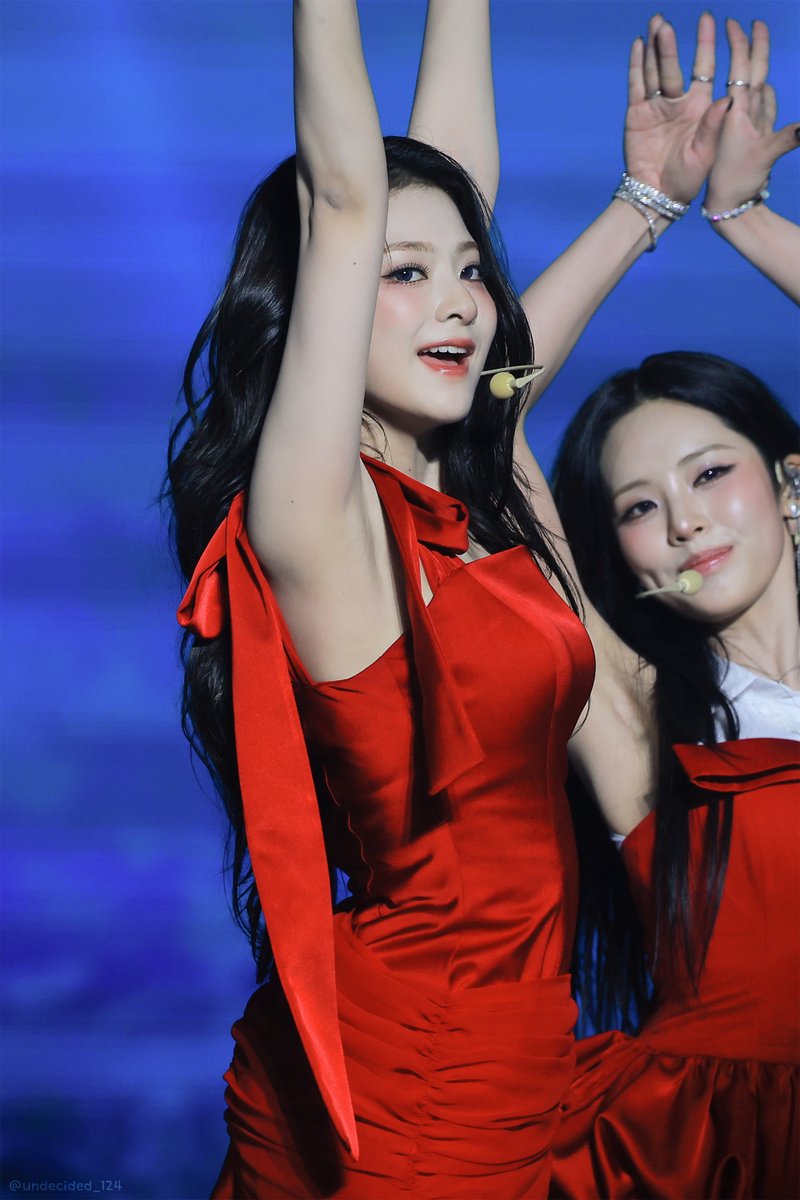 undecided_124's tweet photo. #이나경 #LEENAGYUNG
#프로미스나인 #fromis_9

260131 https://t.co/Fdsm3abQ09