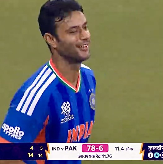 India vs Pakistan
Look at this 😜😜🤪
Pak 78/6